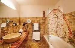 Marietta 4*